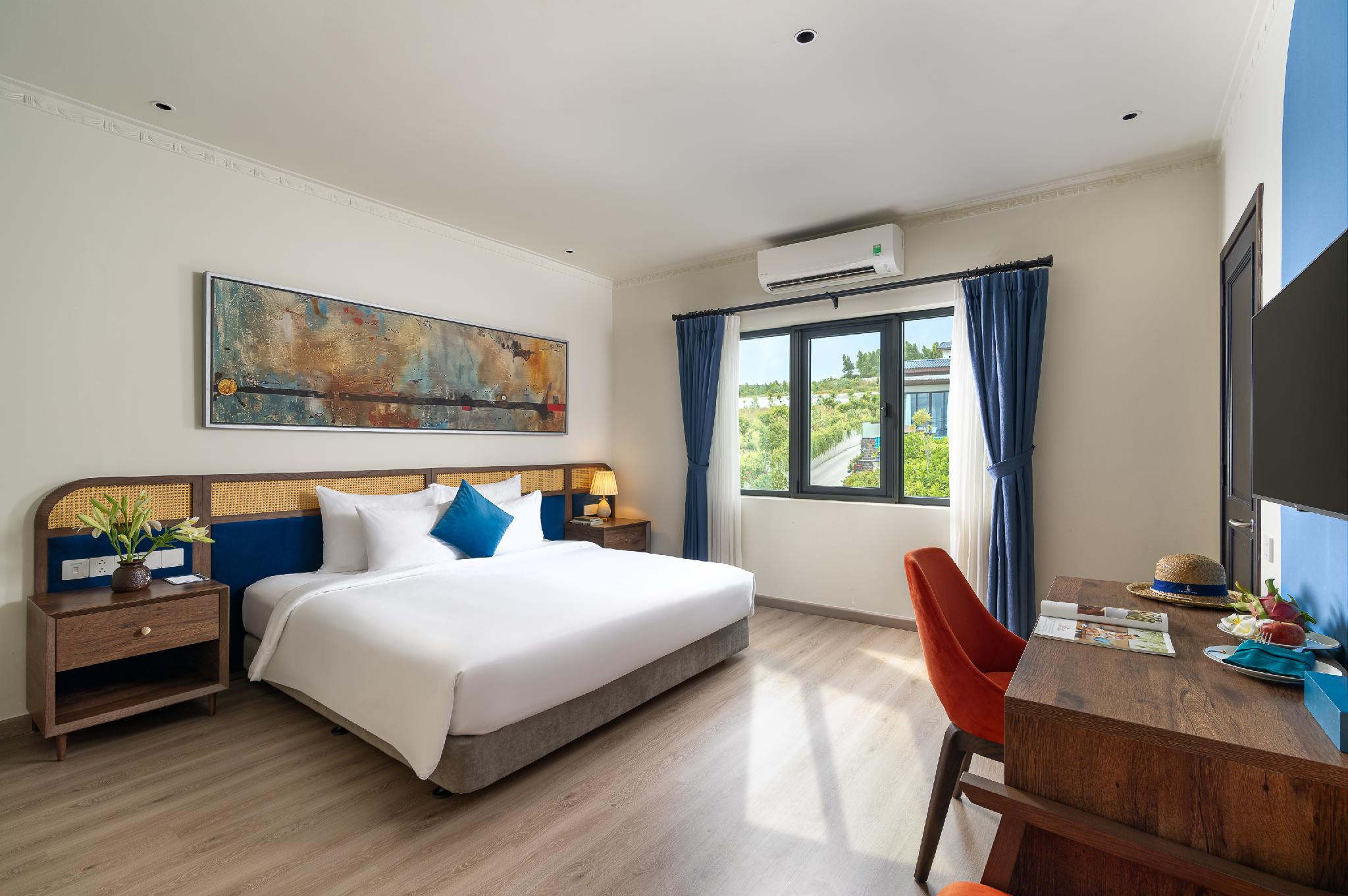 Deluxe, Pavilion, Double or Twin Bed, Garden View