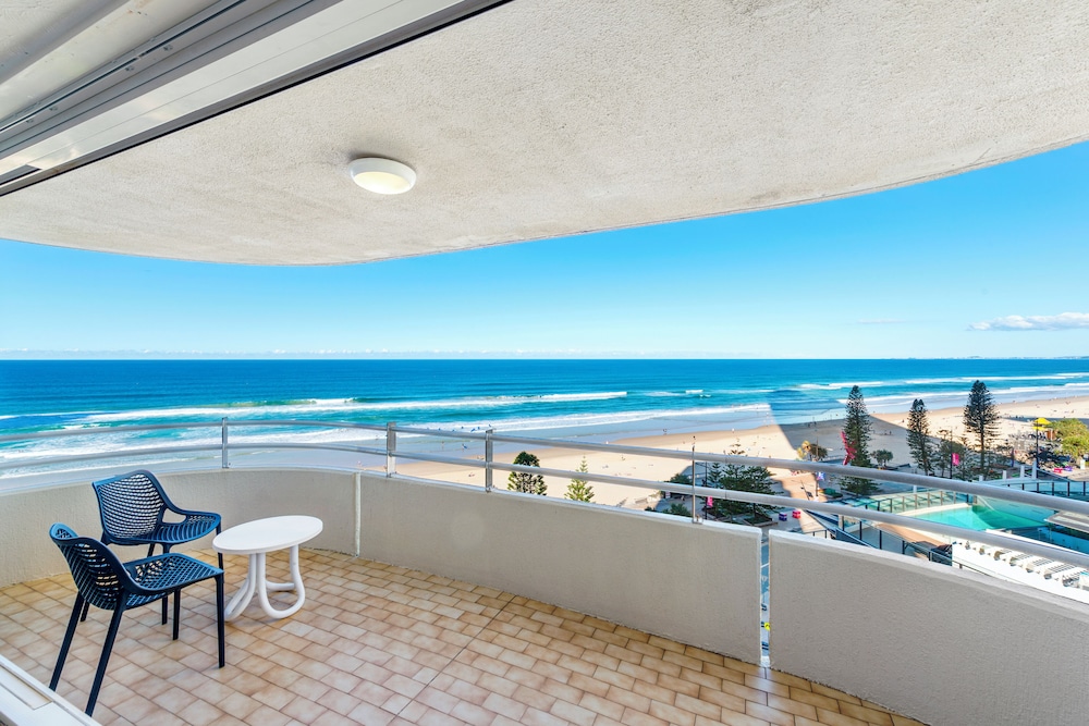 Zenith Ocean Front Apartments 39/50