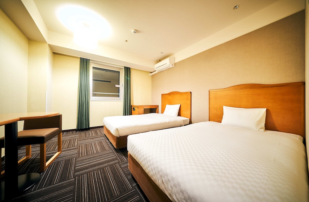 Kanku Izumiotsu Washington Hotel 8/59
