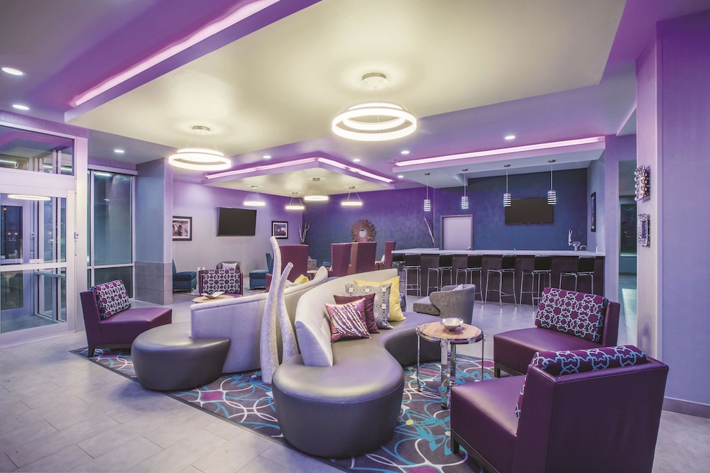 La Quinta Inn & Suites by Wyndham Lubbock South 34/48