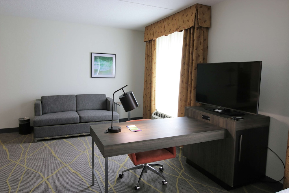 Hampton Inn Suites Palm Coast 51/72