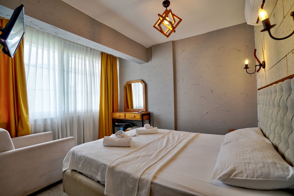 La Mira Suites 19/57