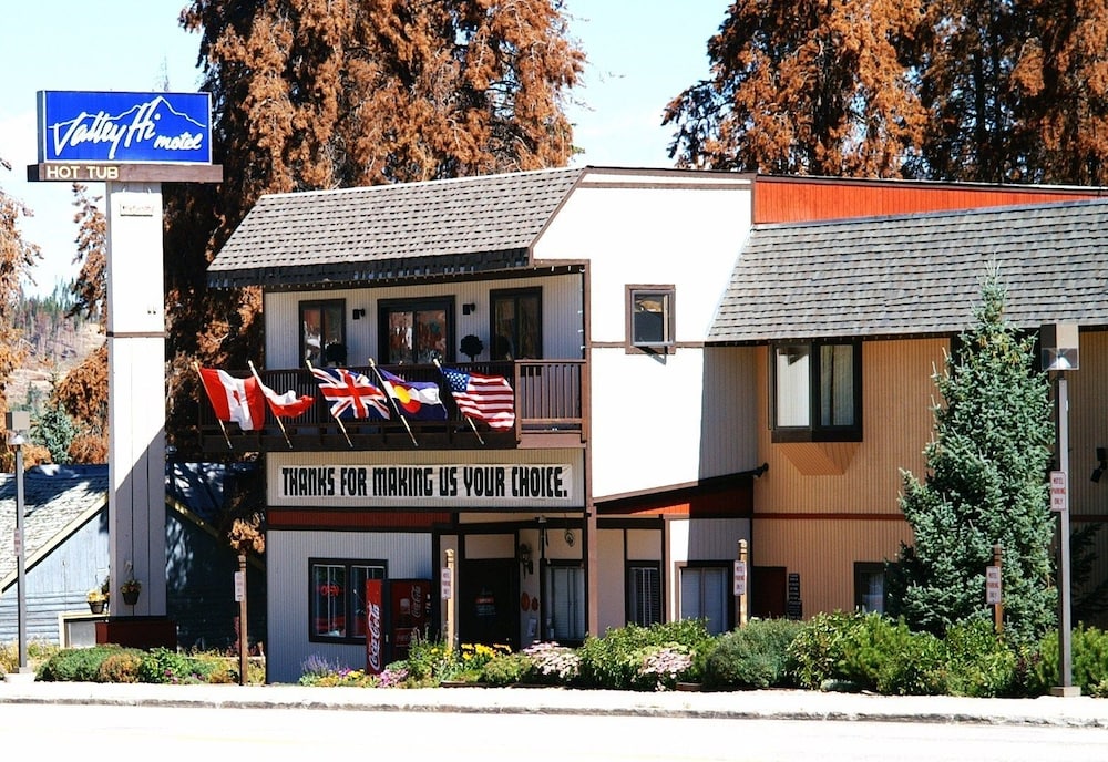 Valley Hi Motel 2/64