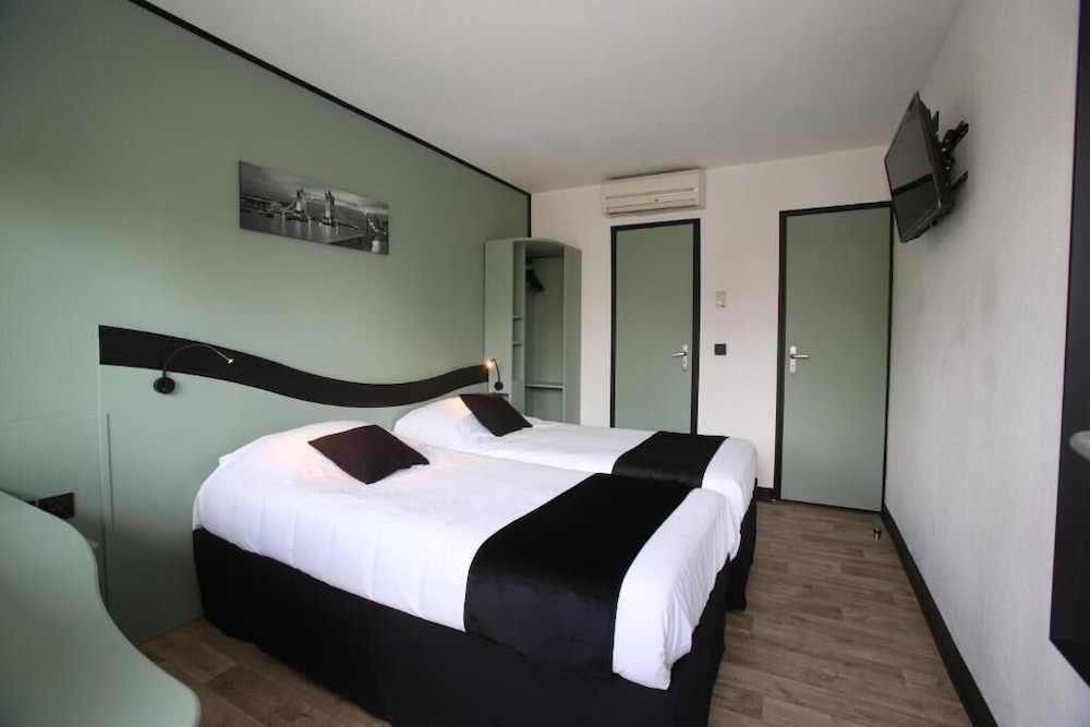 Enzo Hotels Chartres Mainvilliers By Kyriad Direct 10/24