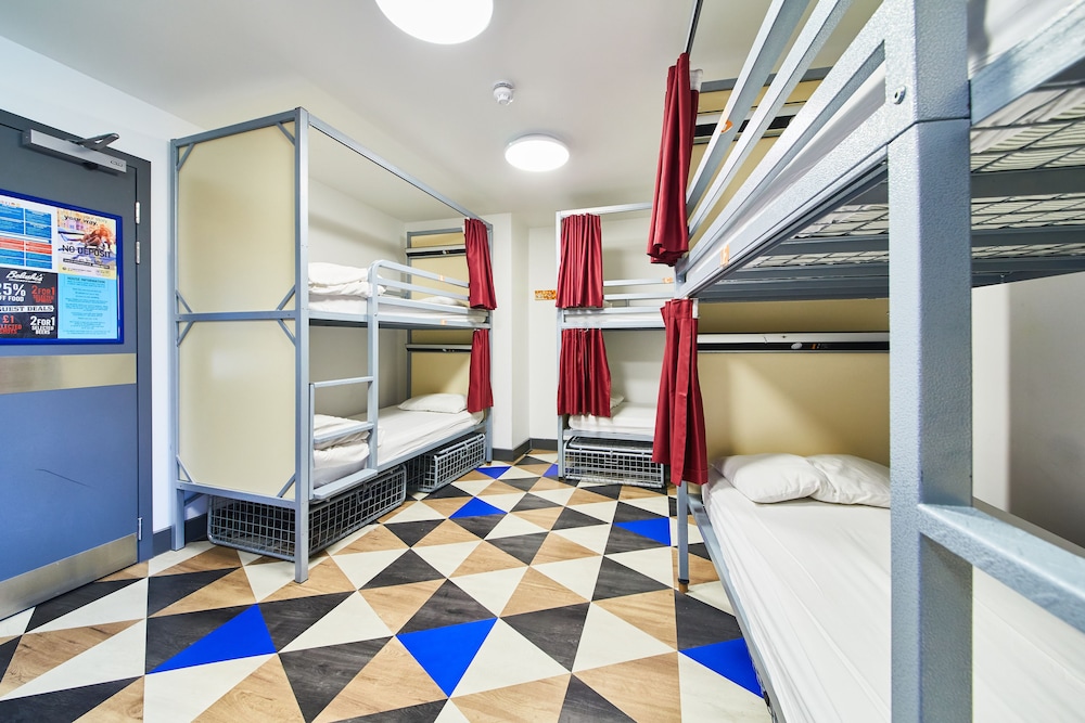 St Christophers Inn Village London Bridge Hostel Ex Hostel St Christophers Village 68/74