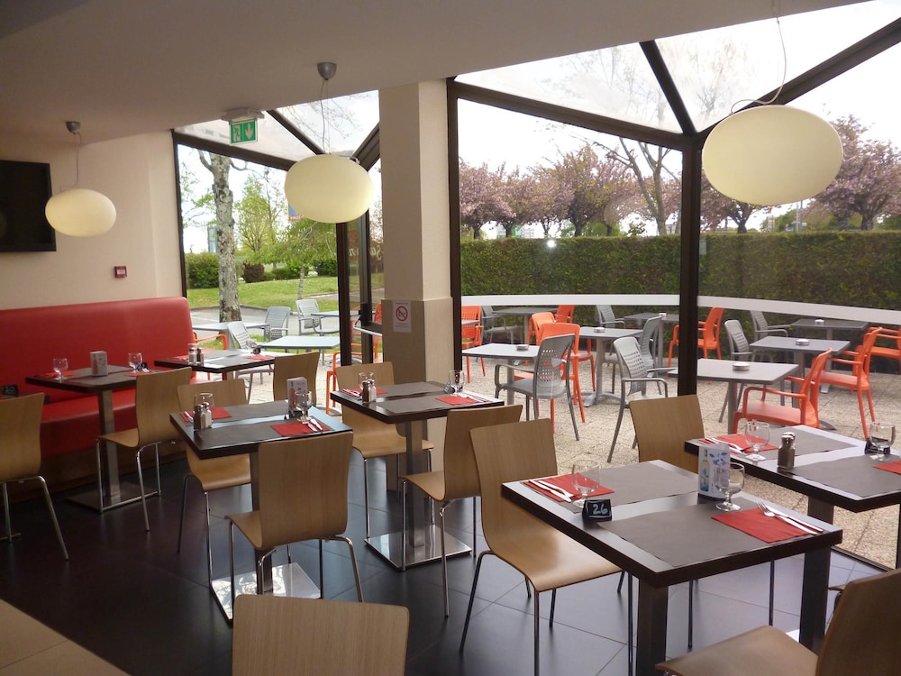 Hotel Ibis Saintes 52/73