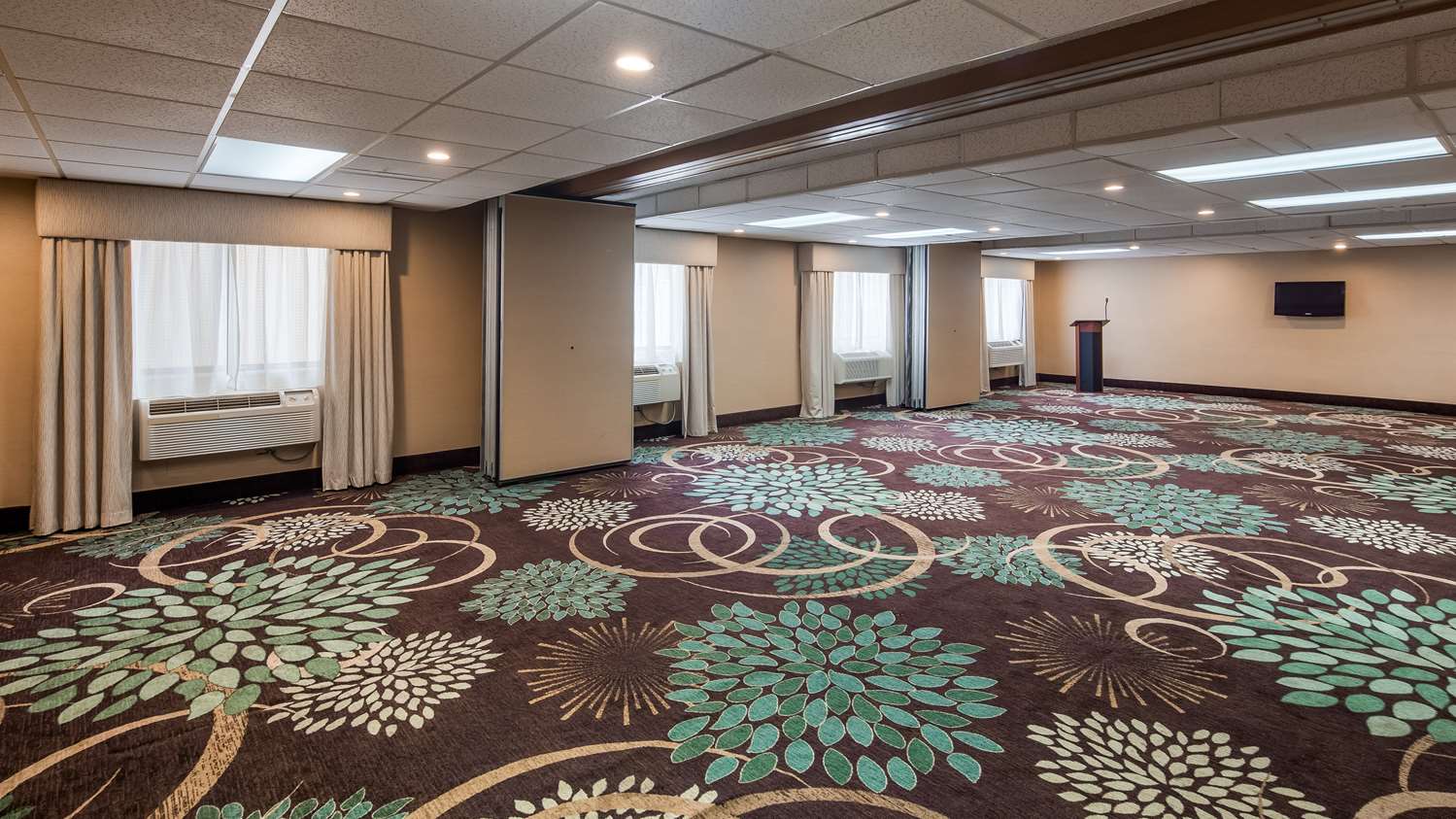 Best Western Detroit Livonia 35/42
