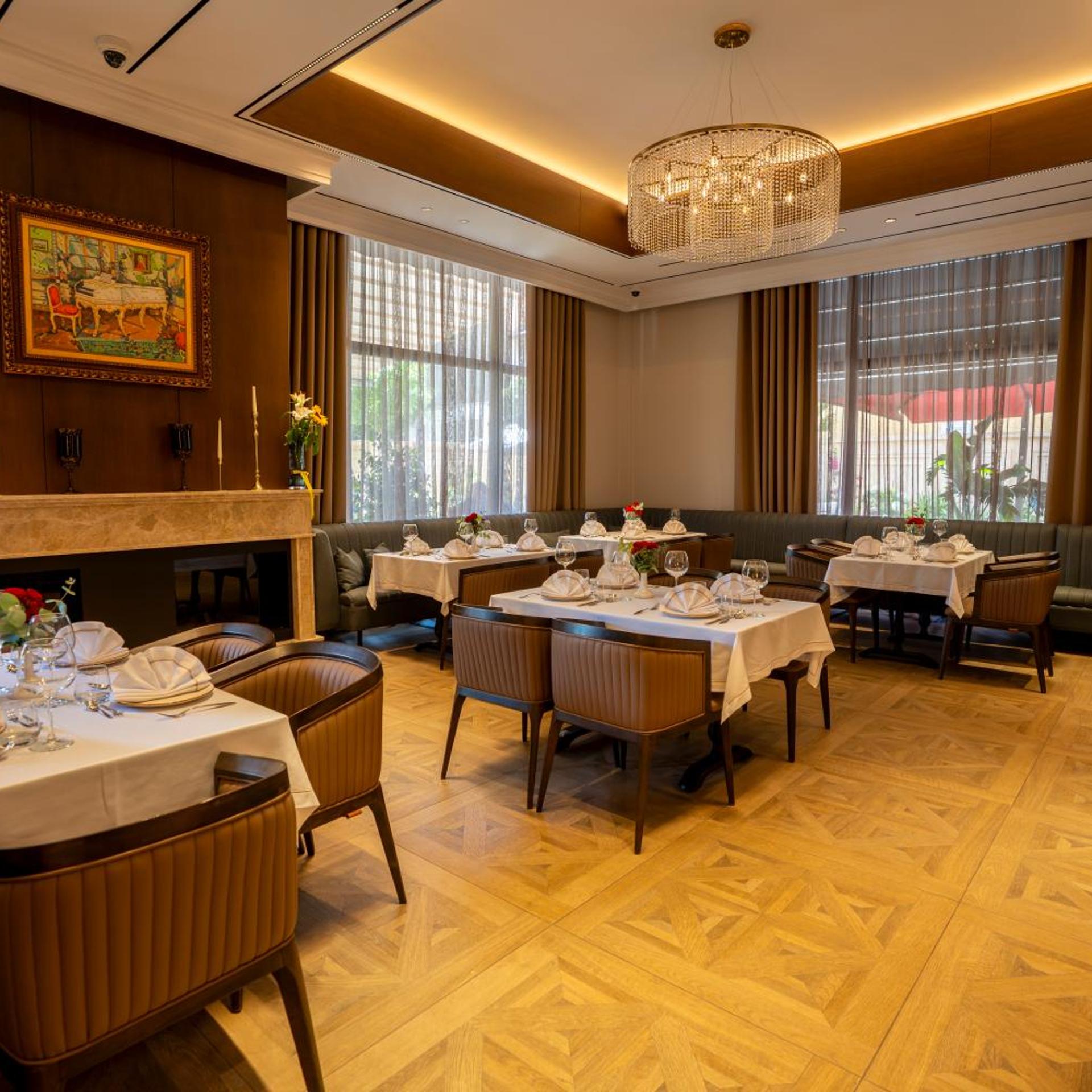 Hotel Mozart 57/70