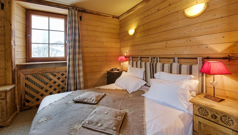 ALP'HOTEL 14/42