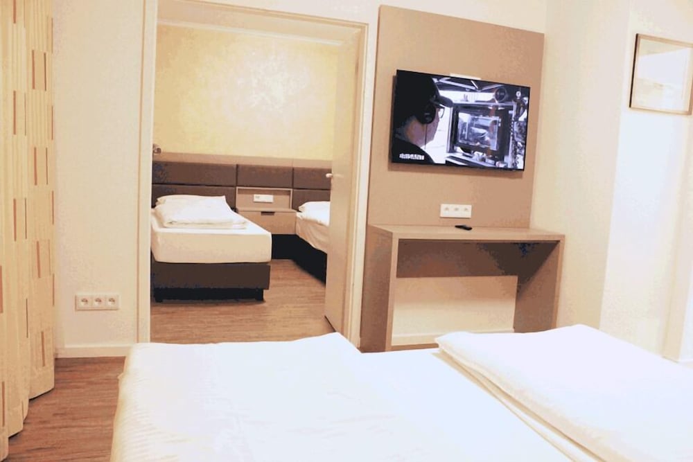 Isar City Hotel 12/48