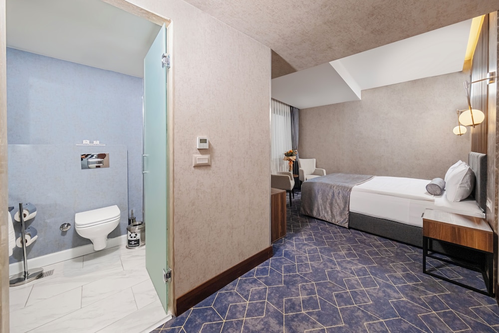 Ring Stone Hotels Bosphorus 50/50