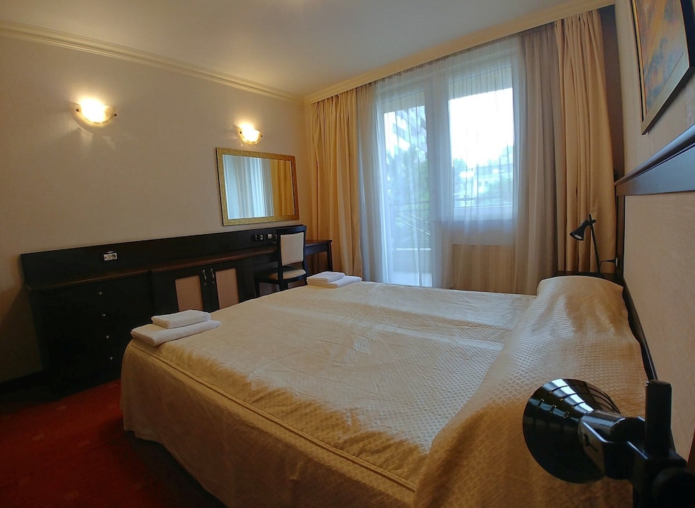 Aparthouse Borovo 10/30