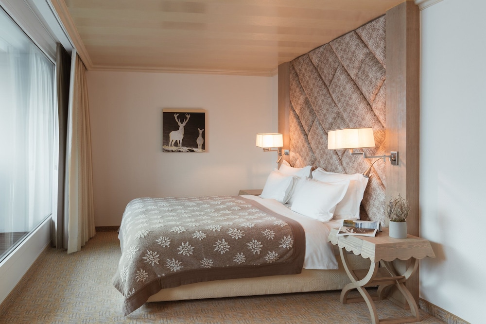 Suite, Double Bed, South View, Sofa