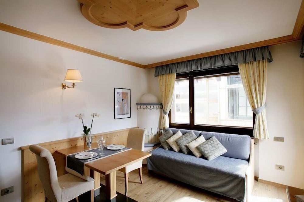 Parkhotel Ladinia 34/50