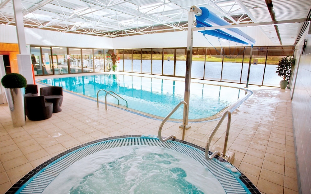 Waterton Park Hotel 36/58