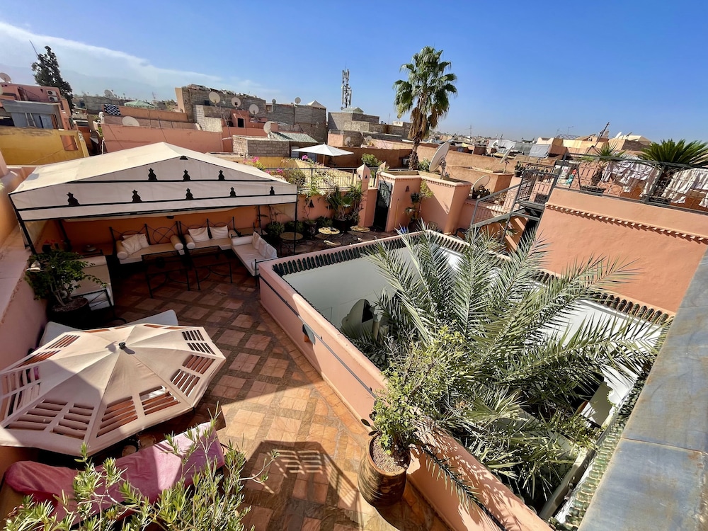 Riad Elias 50/72