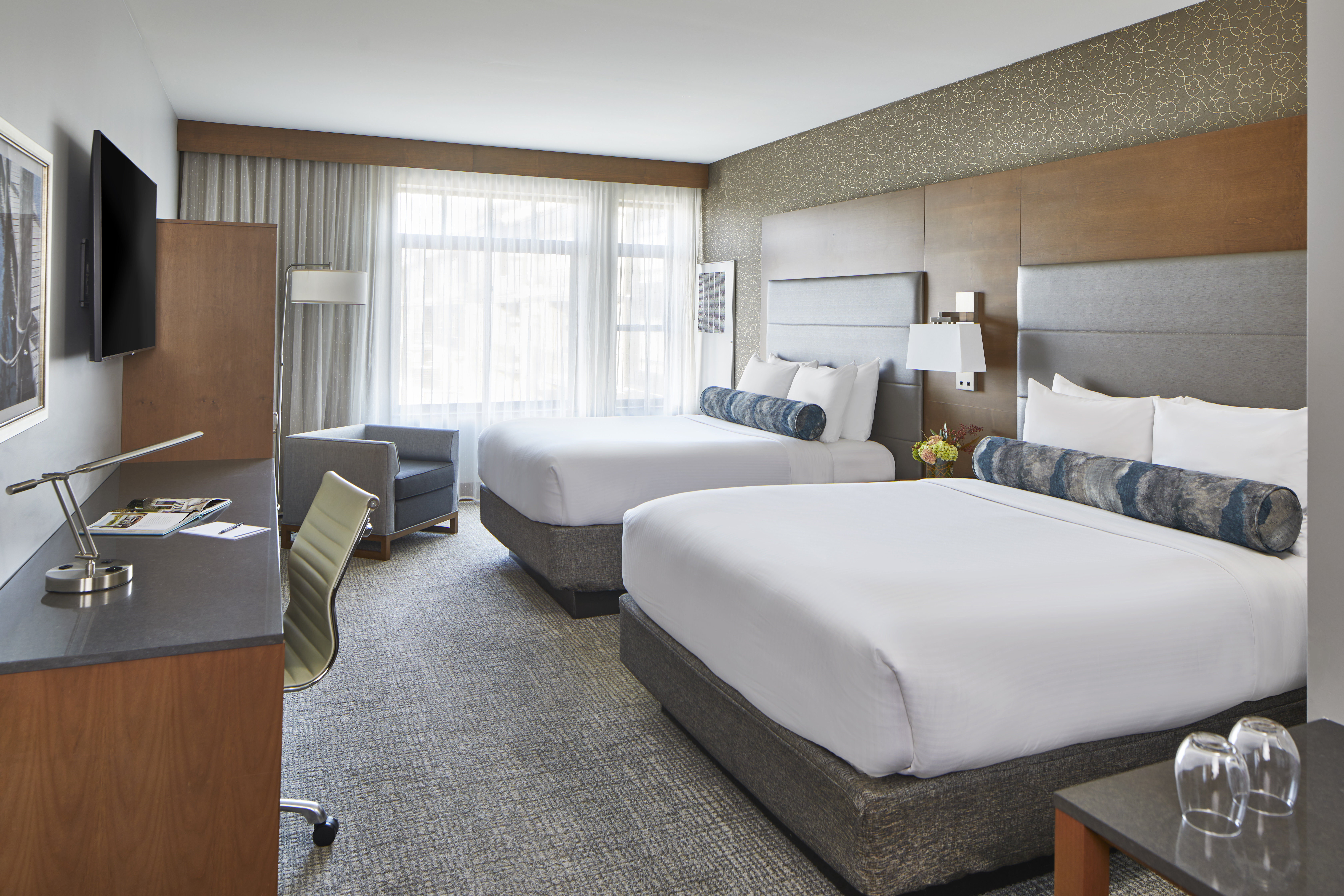 PREMIER, 2 QUEEN BEDS
