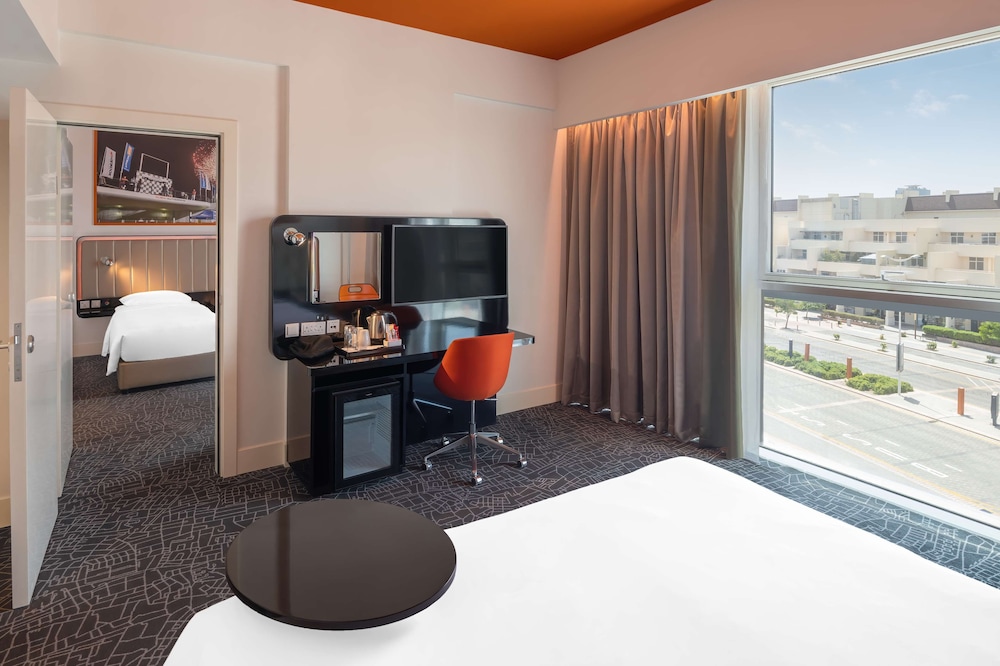 Park Inn By Radisson Dubai Motor City 52/76
