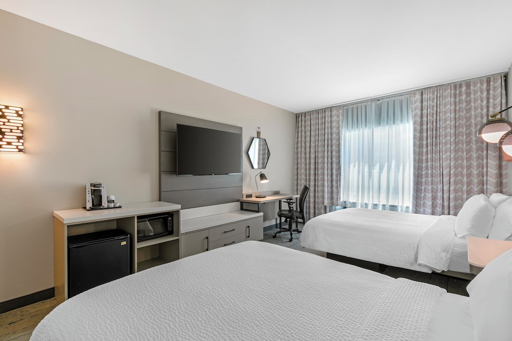 غرفة قياسية بسرير كينج لذوي الإعاقة، Holiday Inn Express & Suites Clemson - Univ Area 3/8