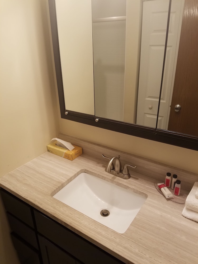 Baymont by Wyndham Chicago/Alsip 18/35