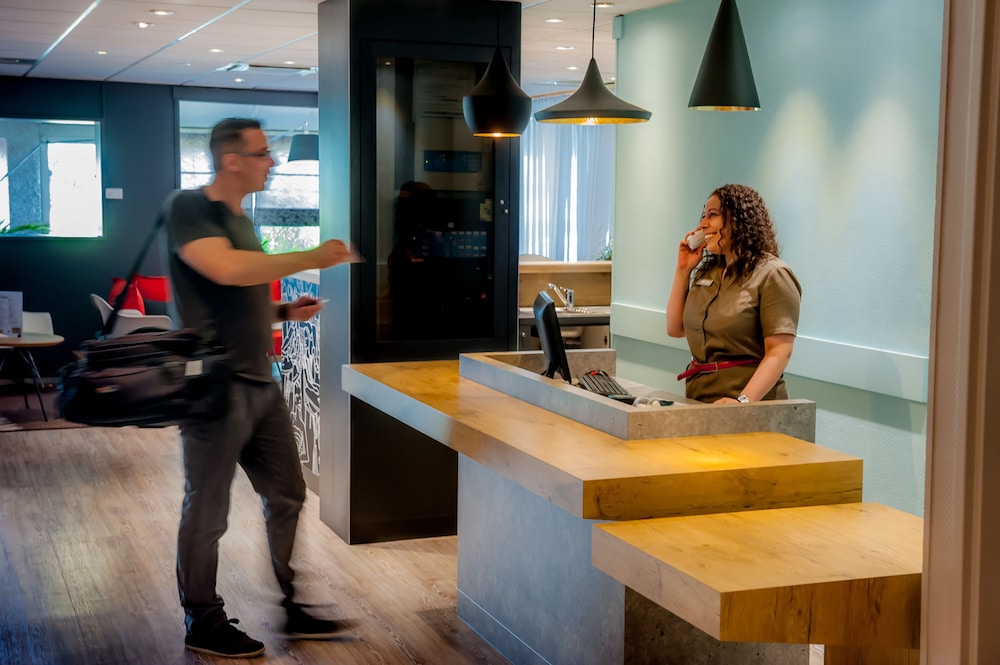 Ibis Vannes 8/59