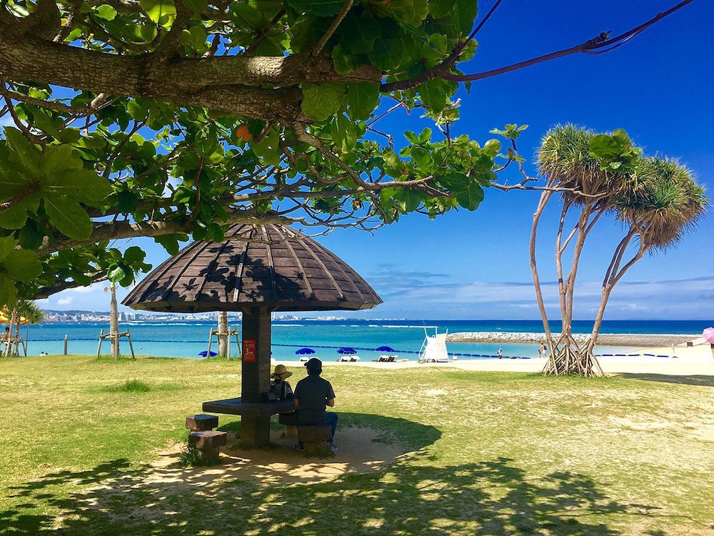 Sunset Beach Hotel 52/55