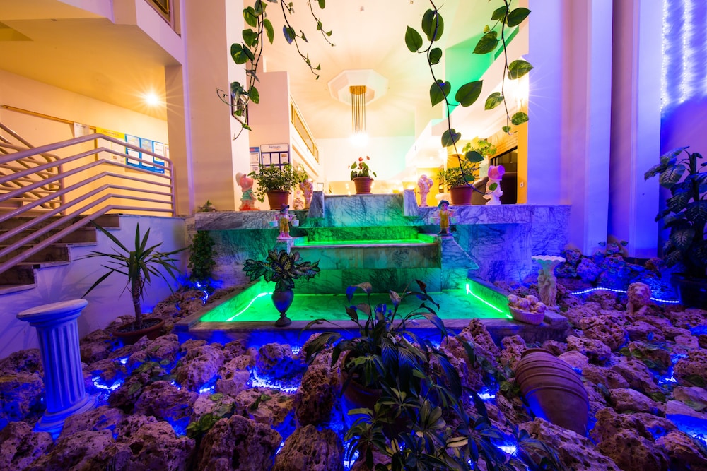 Tuntas Beach Hotel Altinkum 12/27