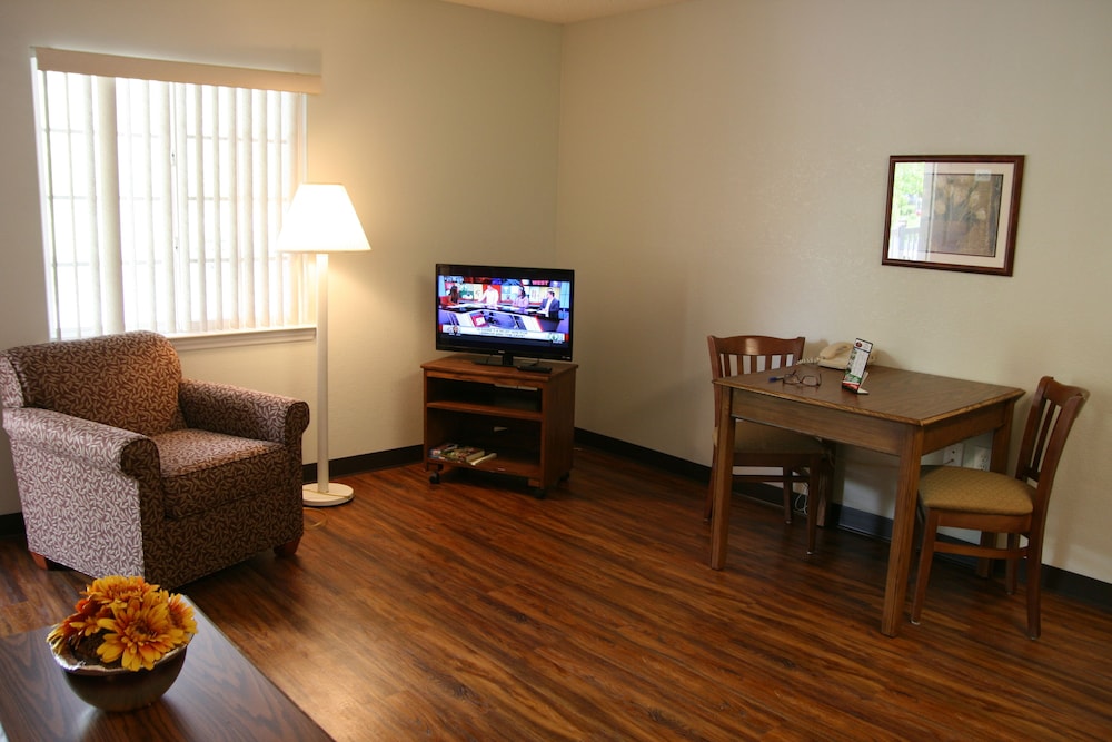 Affordable Suites 37/57