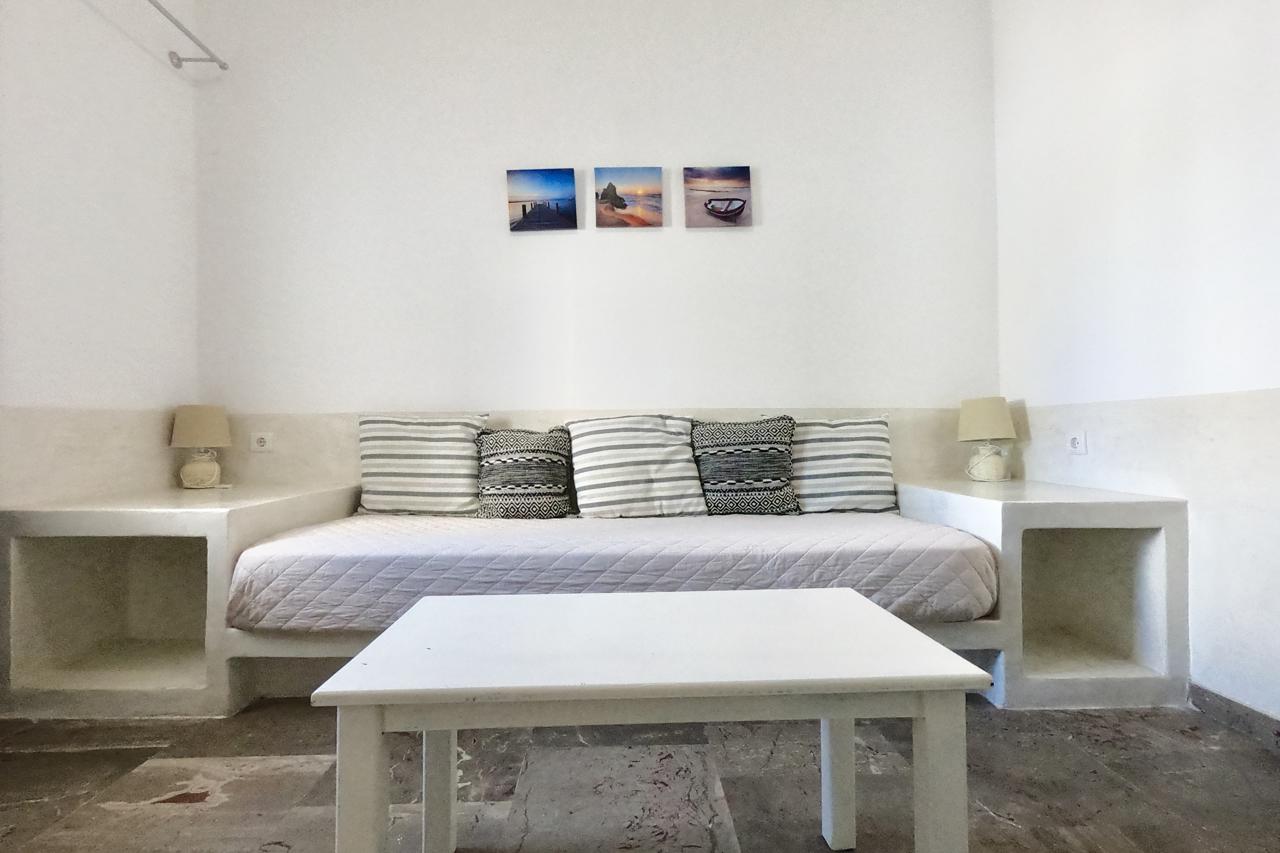 Anny Studios Perissa Beach 15/23