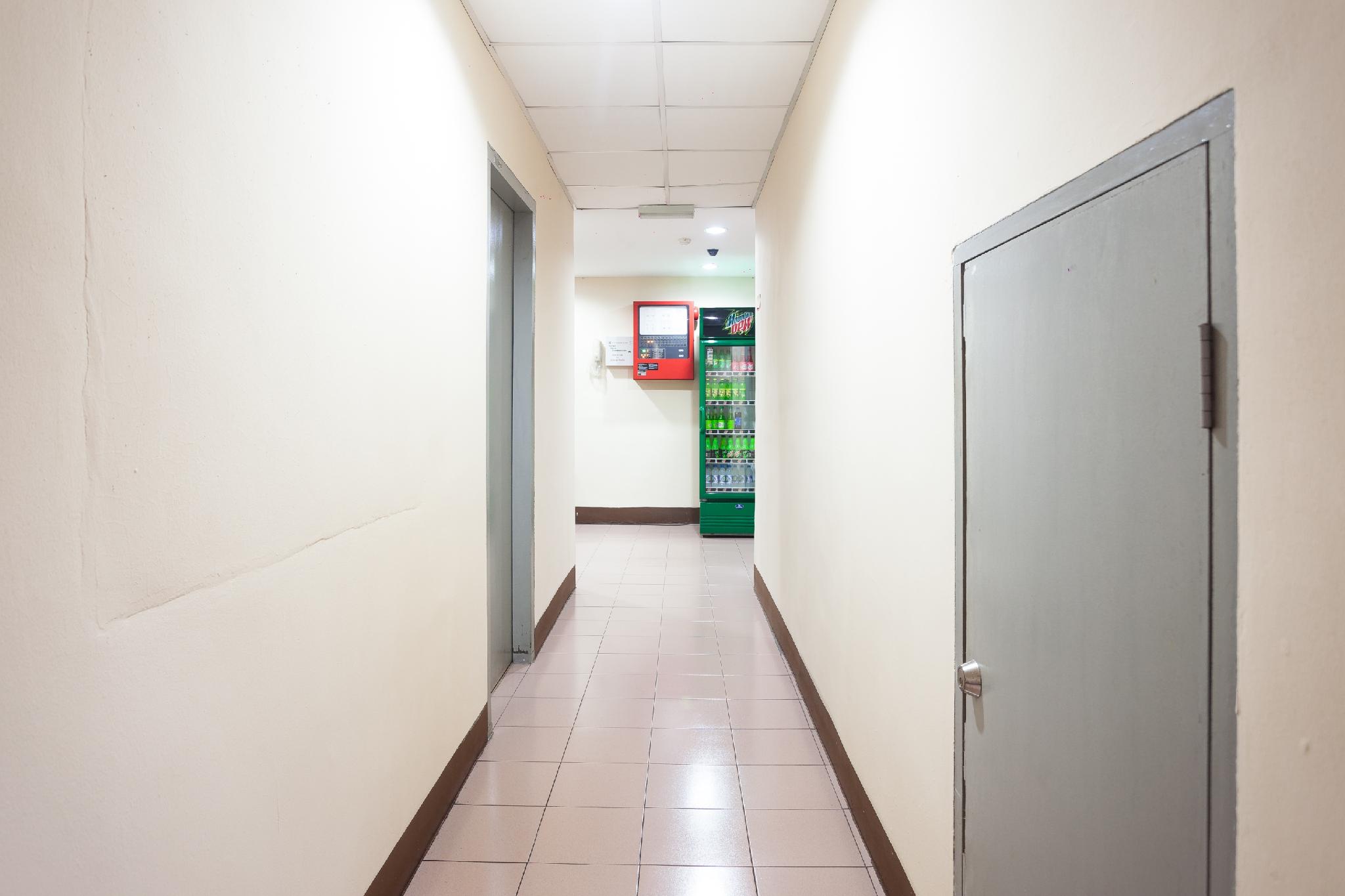 OYO 91165 Melintang Hotel 23/25