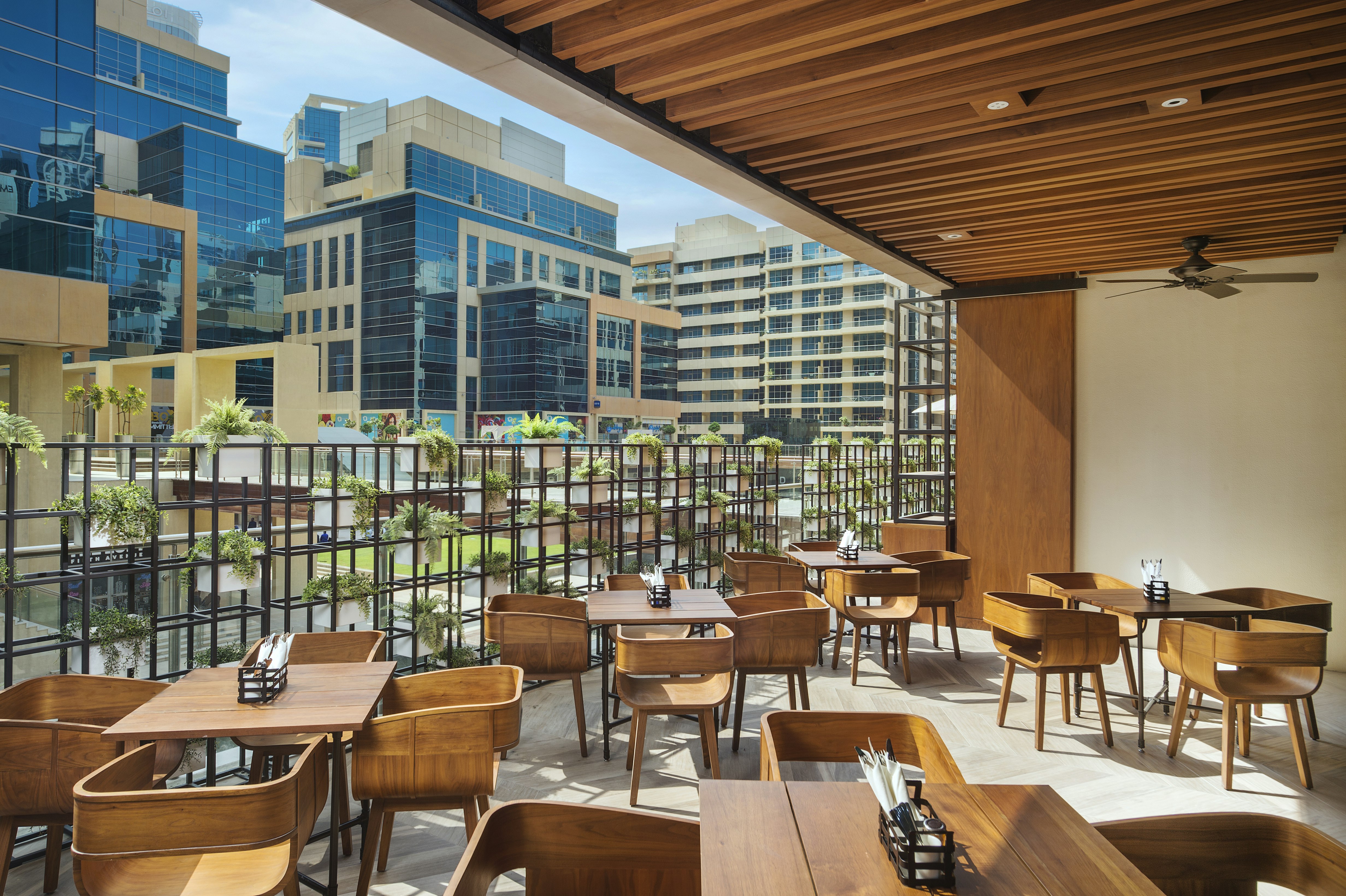 Doubletree by Hilton Dubai Business Bay 40/65