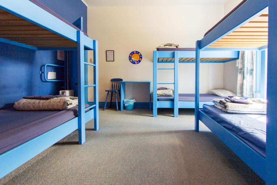 Female Dorm, Female Only