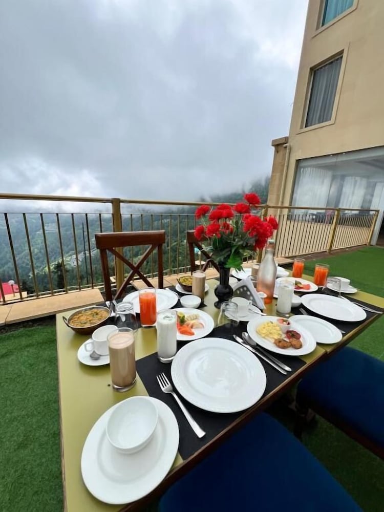 Kufri Holiday Resort 34/50