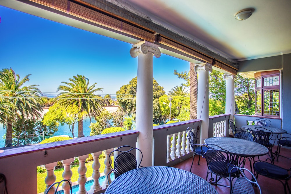 Cape Riviera Guesthouse 34/50