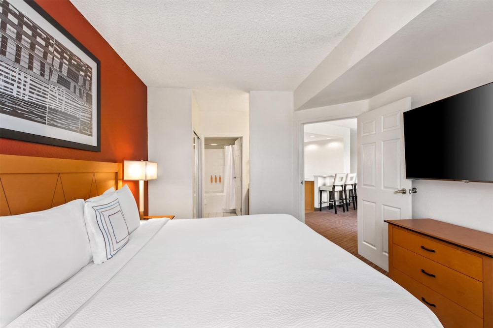 Sonesta ES Suites Goodyear 7/58