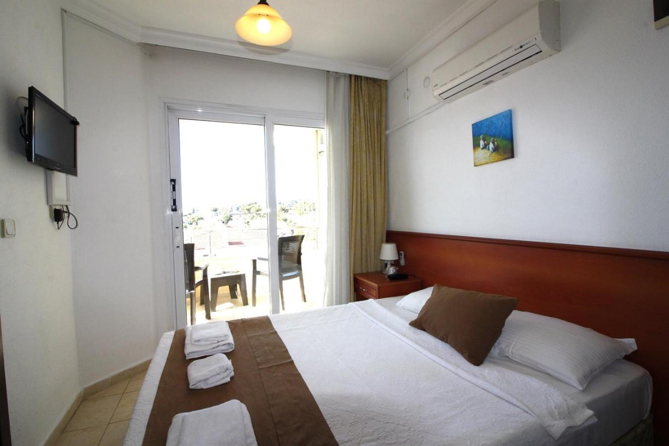 Bonapart Hotel 12/47
