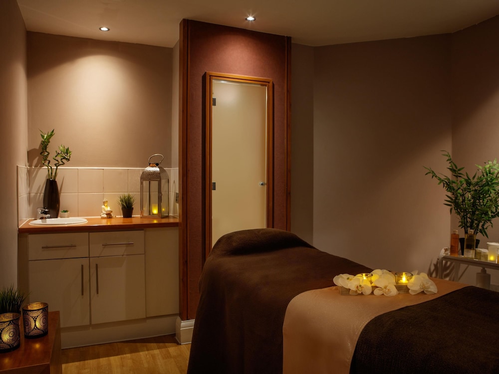 Mercure Blackburn Dunkenhalgh Hotel and Spa 20/50
