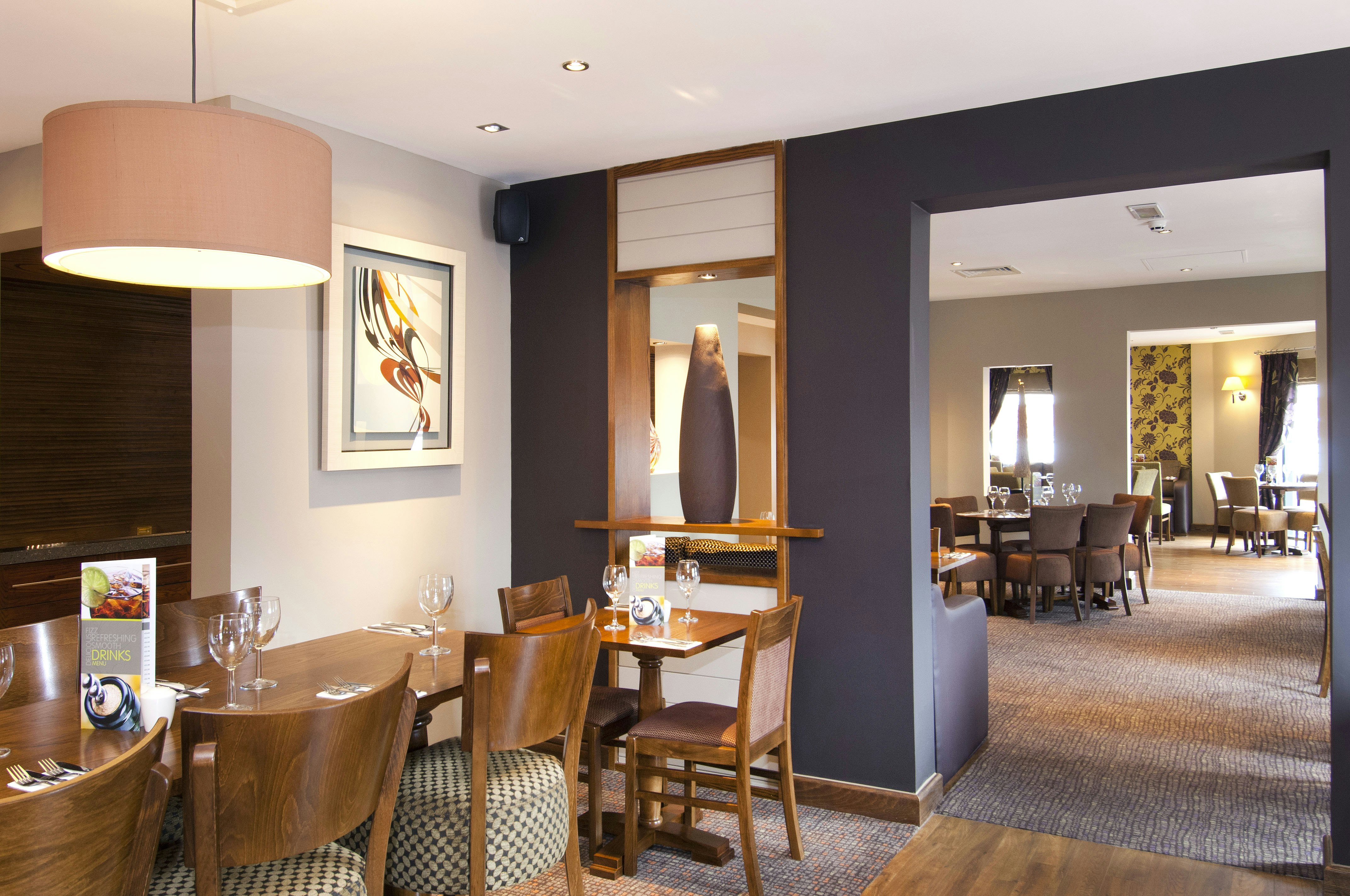 PREMIER INN HIGH WYCOMBE CENTRAL 35/40