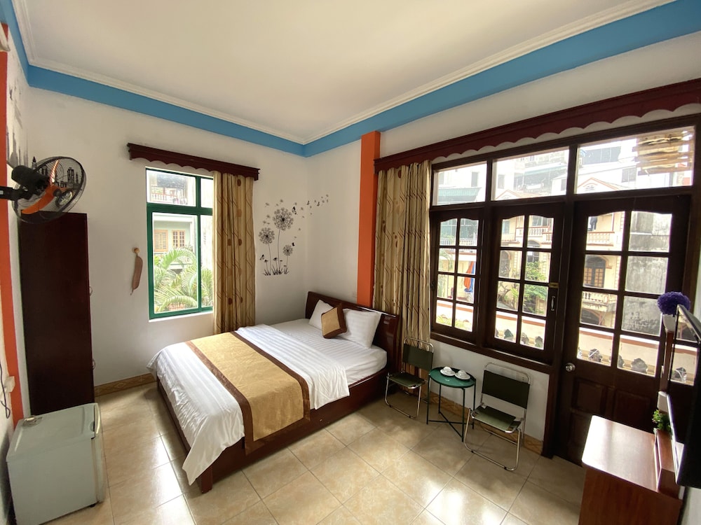 Alex Hotel 56/72