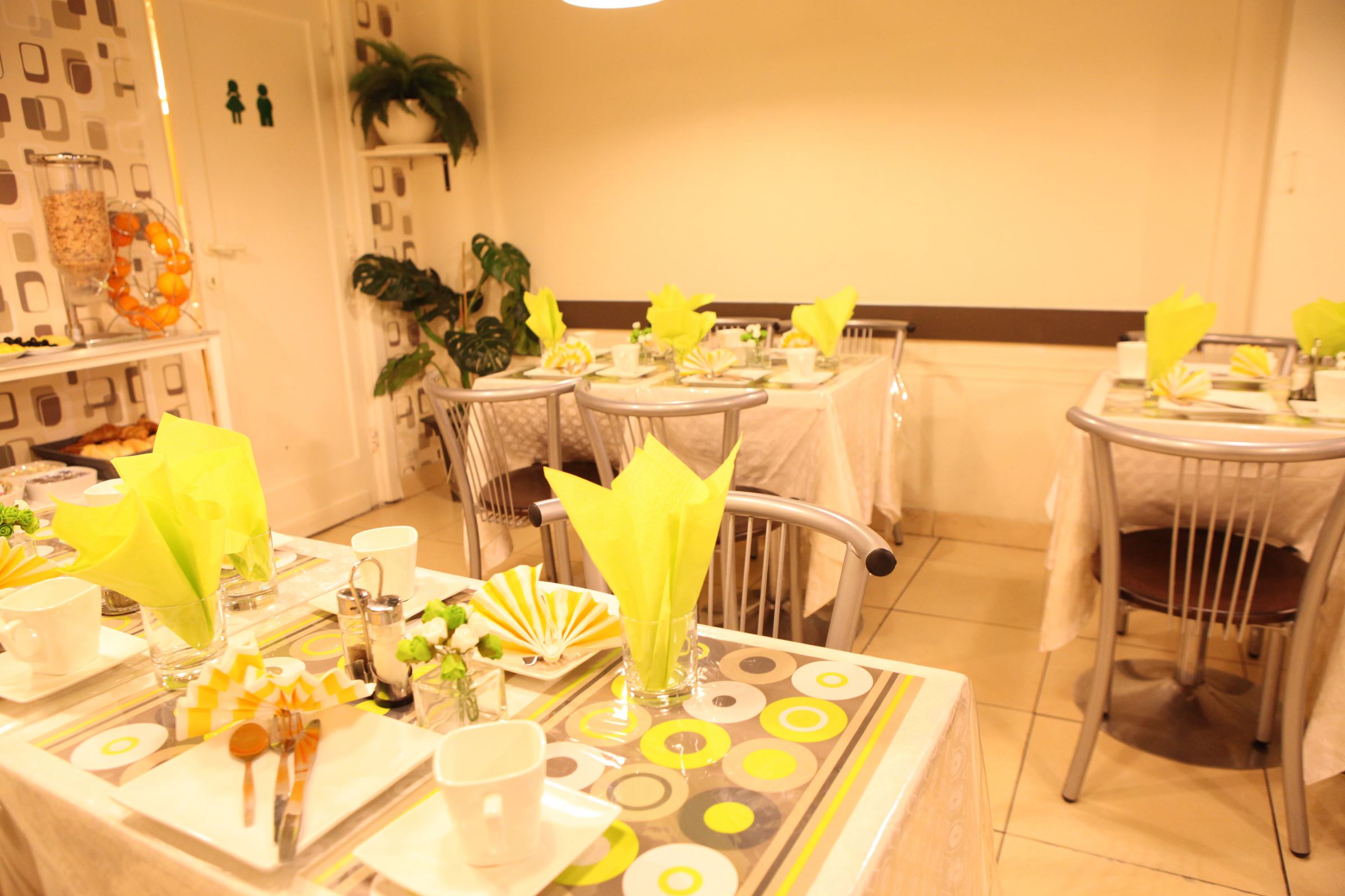 Sun Hotel 43/54