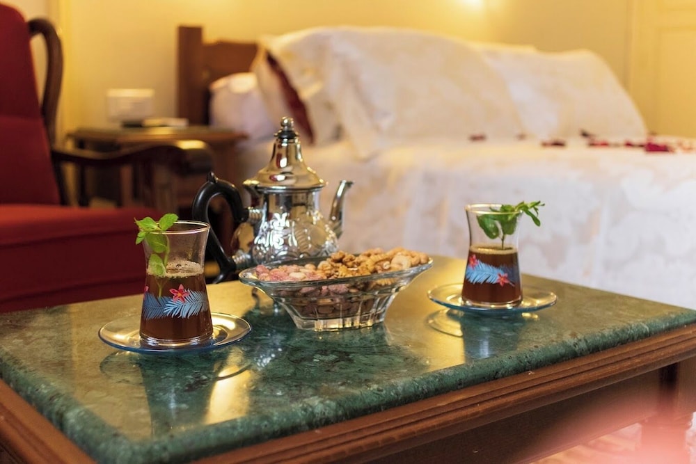Hotel Hydra Ouled Fayet 15/24