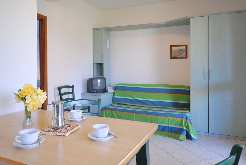 Villaggio Turistico Residence La Cecinella 54/77