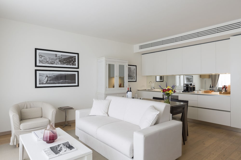 RESORT BAIA SCARLINO 16/75