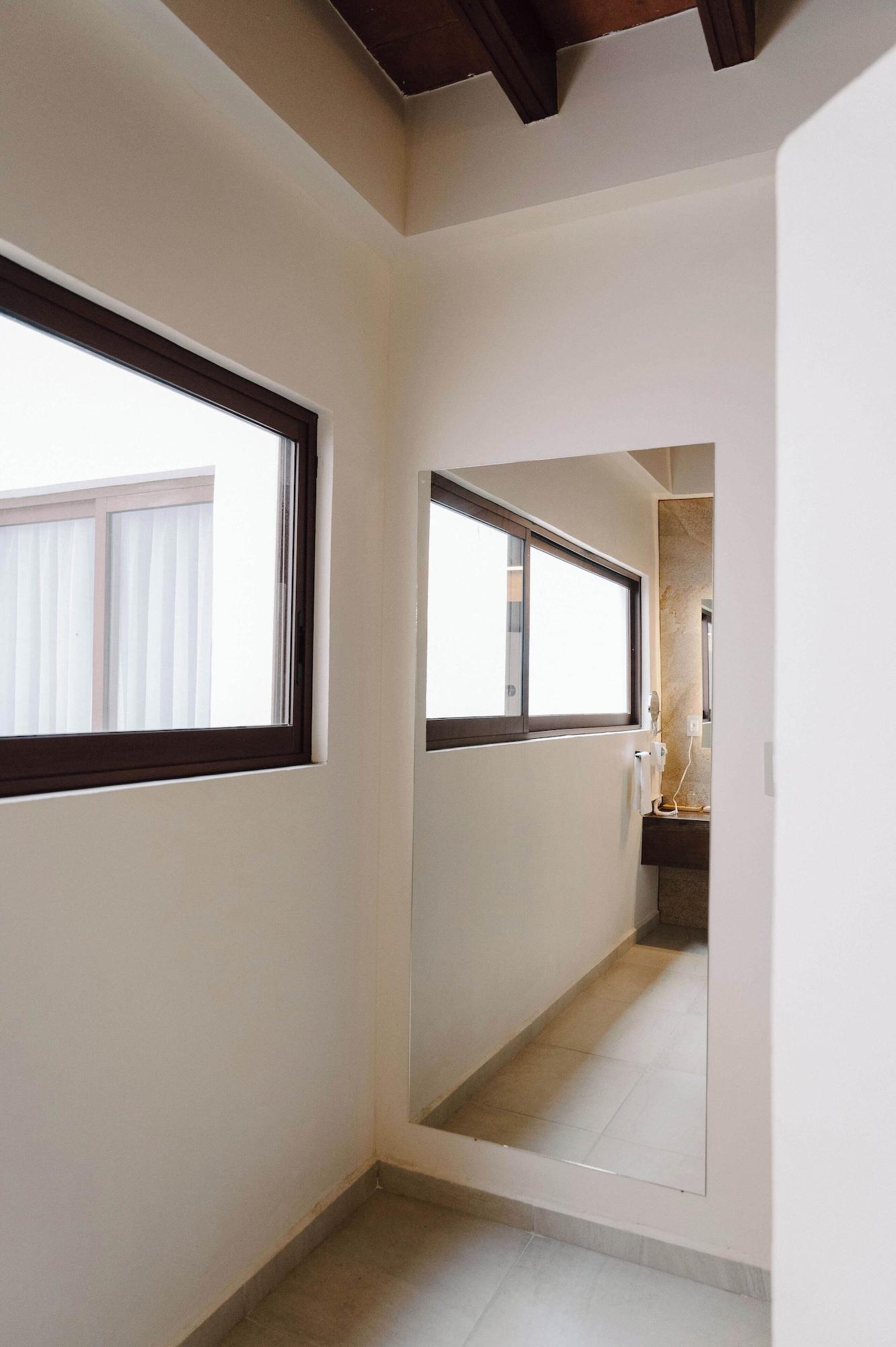جناح جونيور، HOTEL HACIENDA LA VENTA 9/10