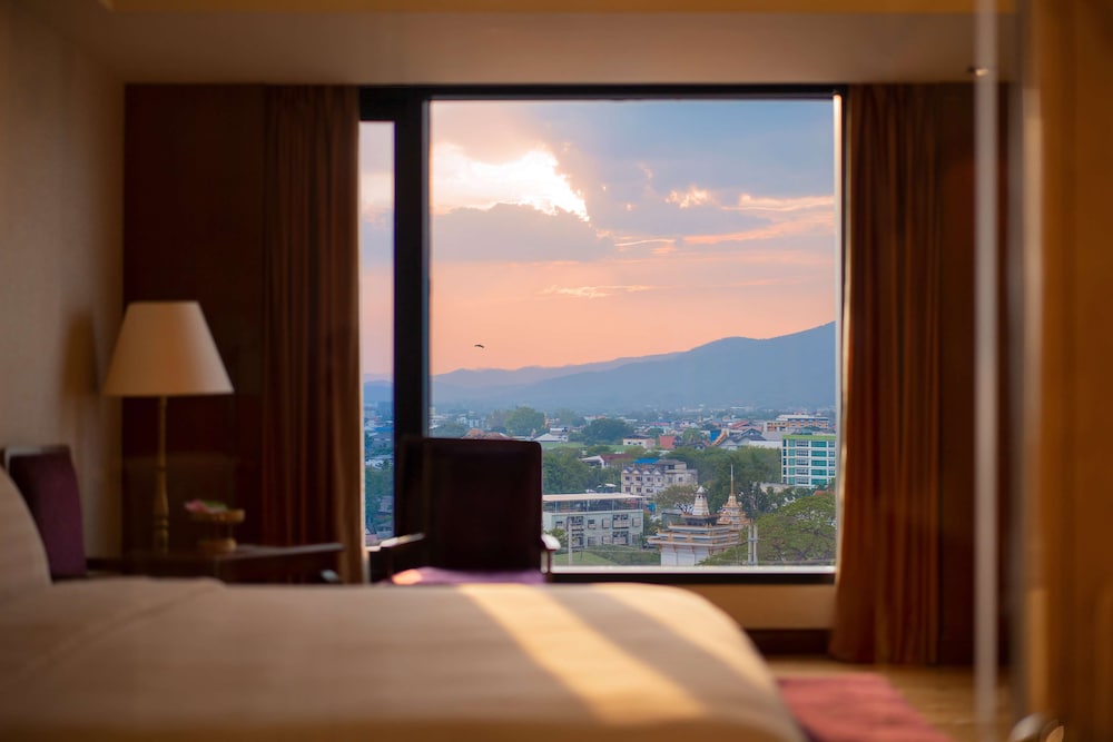 Shangri-La Chiang Mai 11/65