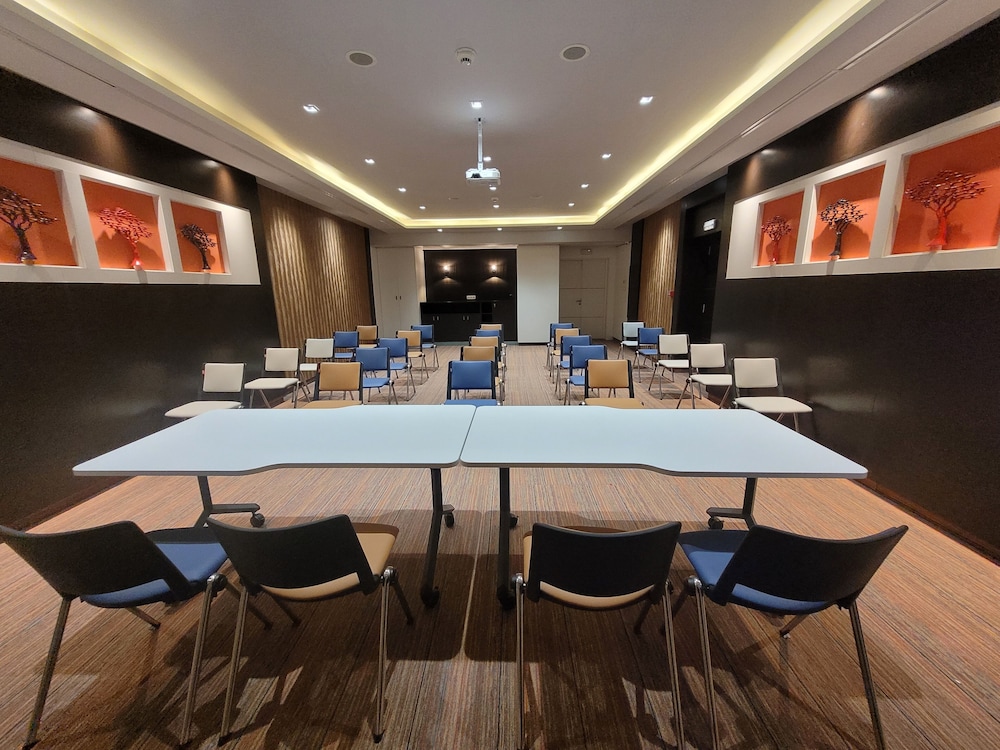Hotel Tiba 36/44