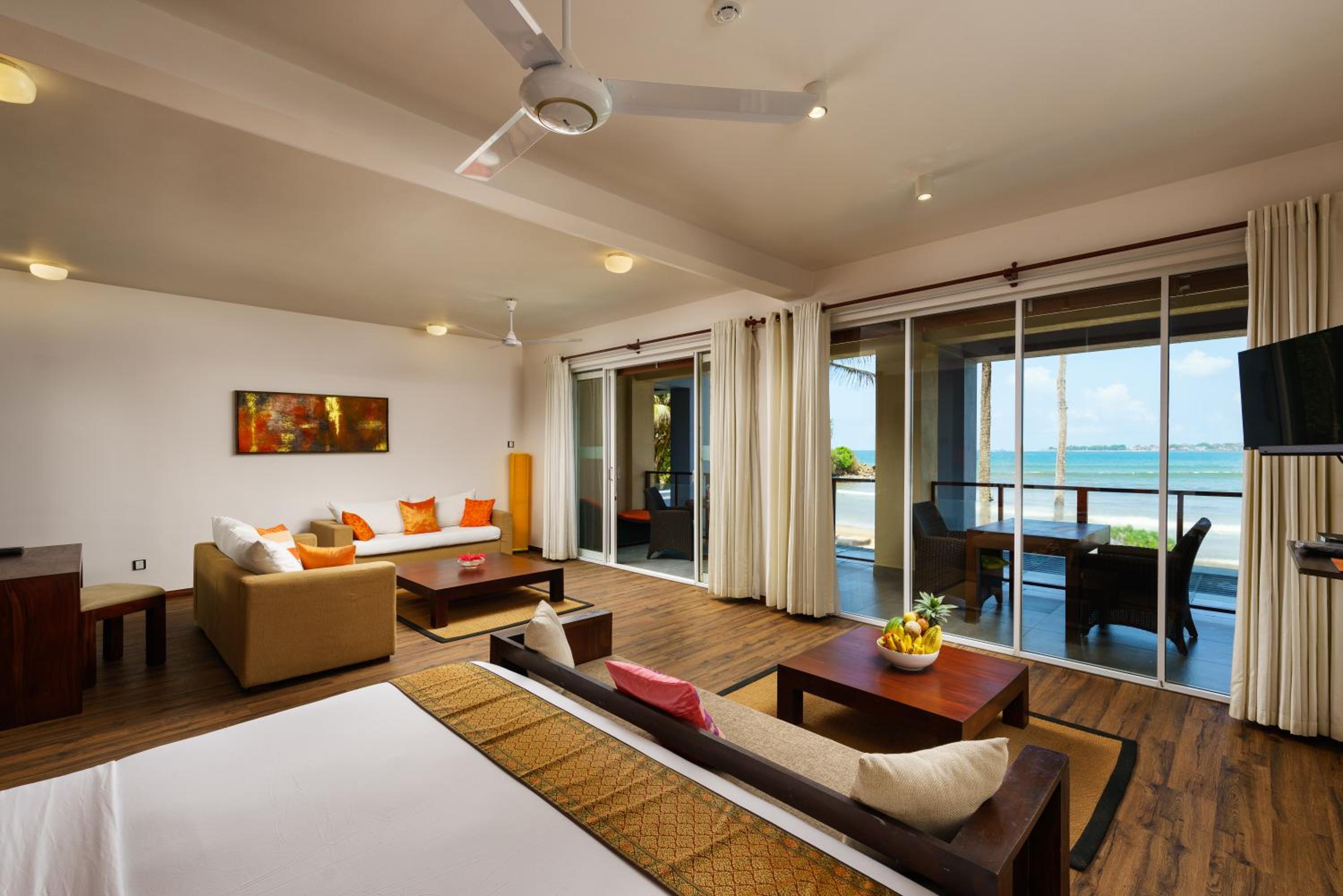 Ocean, Privilege, Suite