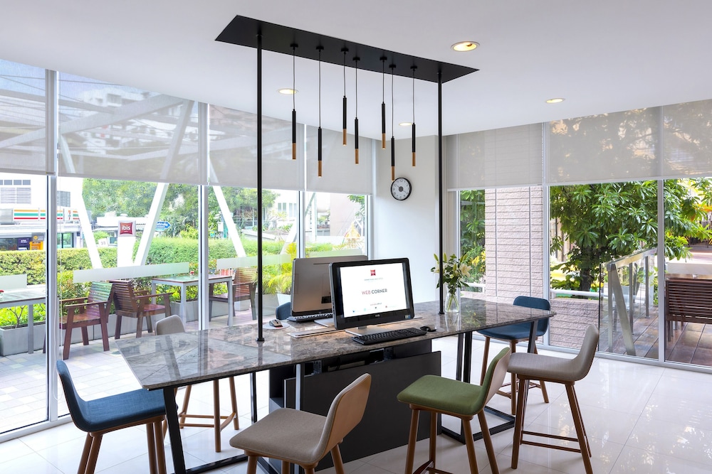 Ibis Bangkok Sathorn 43/50