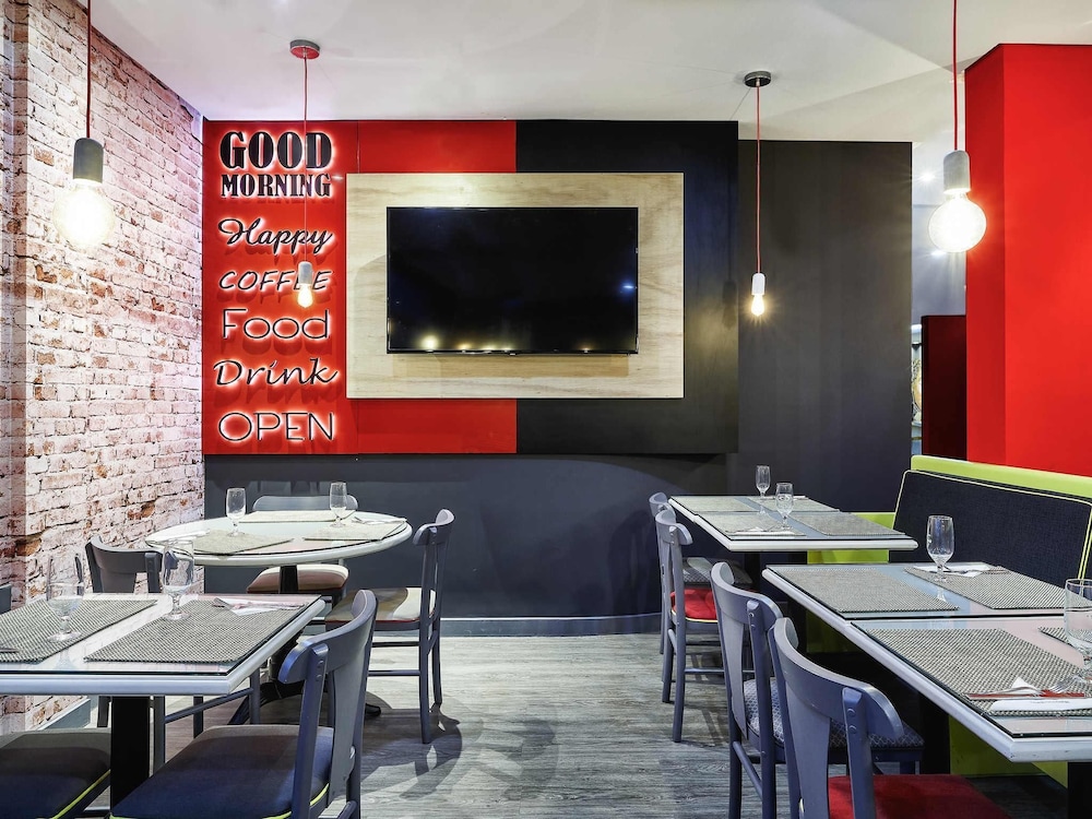 Ibis Taubate 53/55