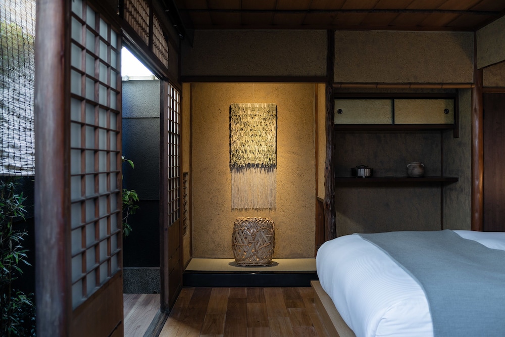 Nazuna Kyoto Gosho 14/50